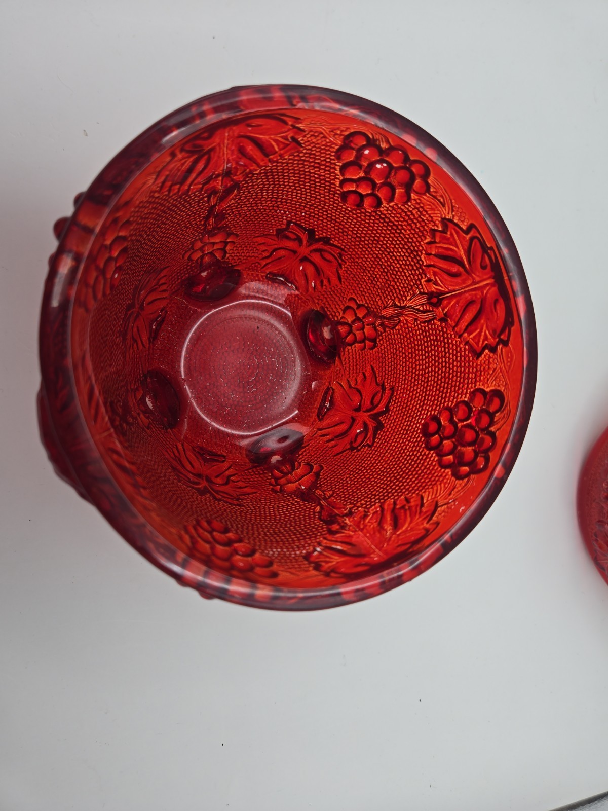 Vintage Jeanette Ruby Red Pressed Glass Harvest Grape Footed Candy Dish With Lid