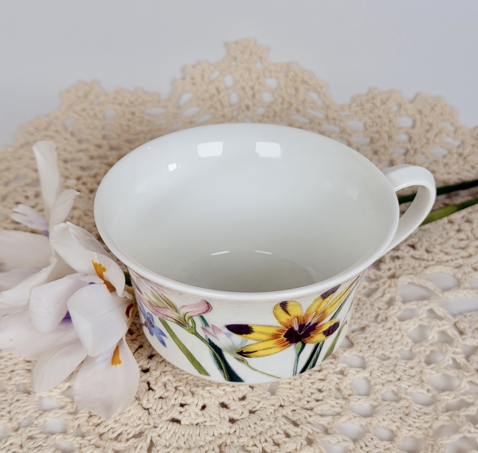Portmeirion Jane Loudon Ladies Flower Garden Teacup Floral Cottagecore 1994
