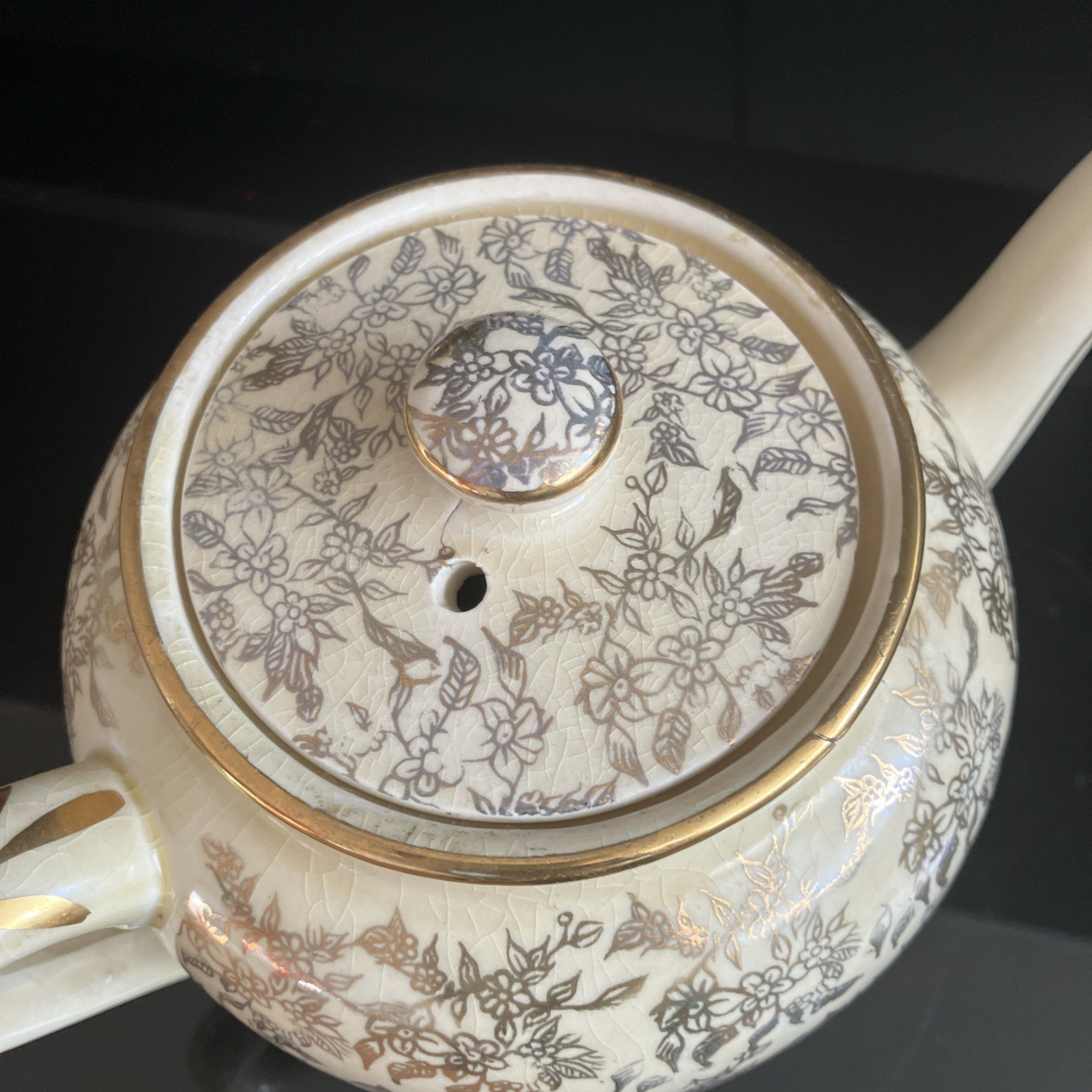 VTG. SADLER ENGLAND Porcelain Teapot Victorian Lady Floral Gold Gilt Trim