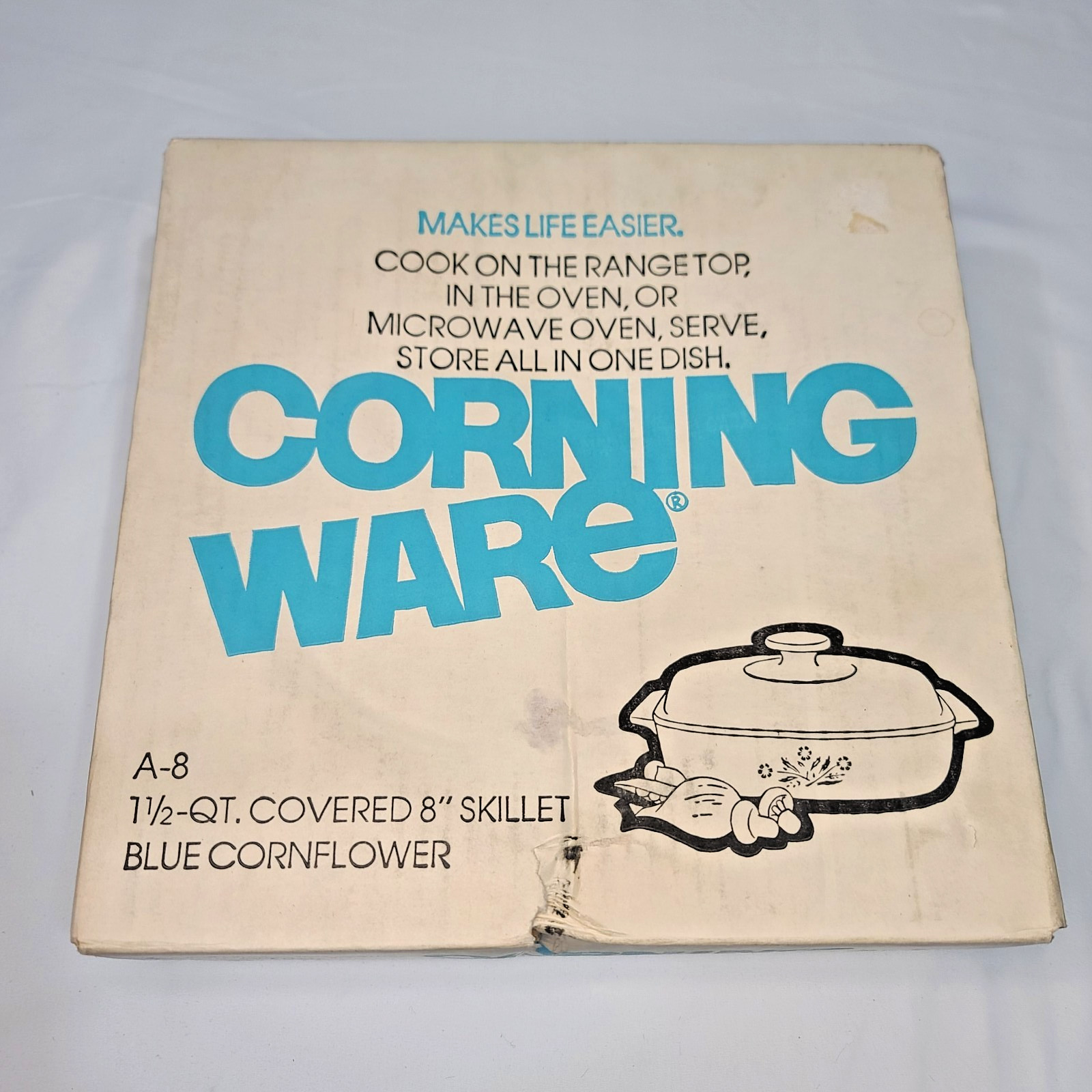 VTG. Corning Ware Blue Cornflower 1.5 QT Covered Skillet A-8 NEW IN SEALED BOX