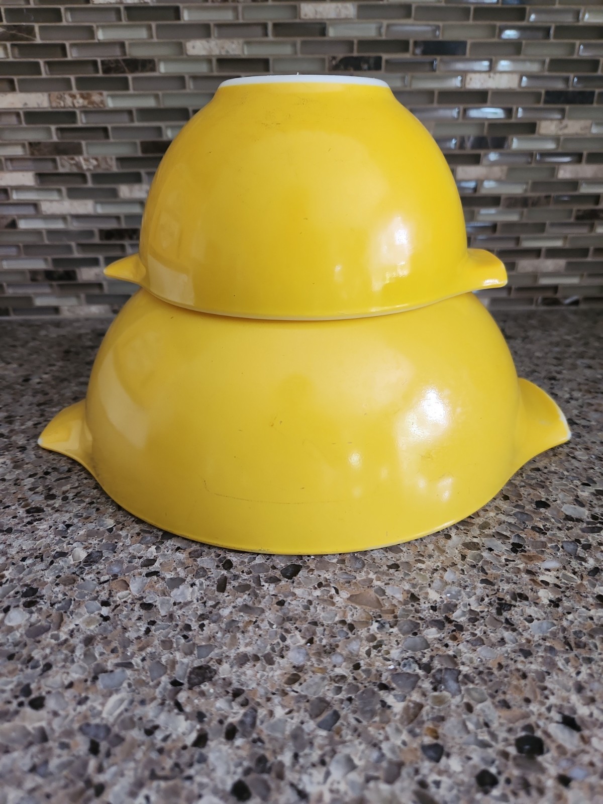 Vintage PYREX Daisy Yellow Cinderella Nesting Mixing bowls #443 & #441