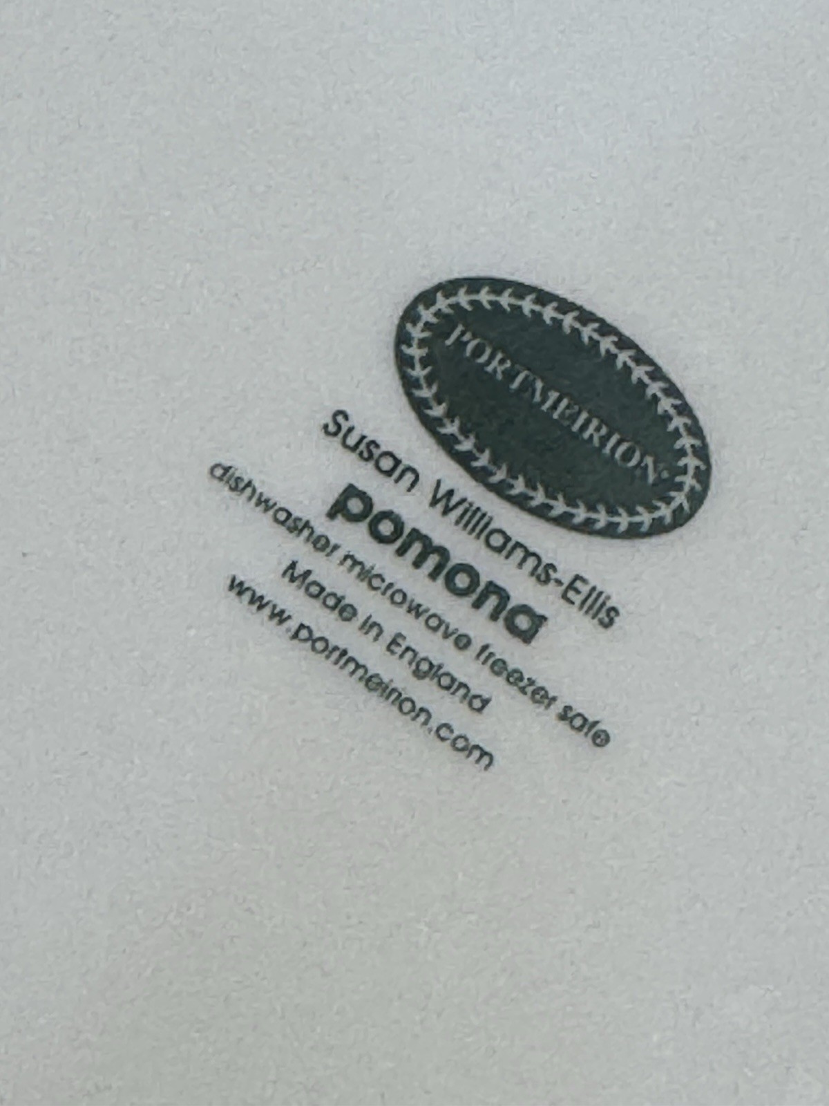Portmeirion Pomona Set of 2 Dinner Plates – Apple and Peach – 10.5″