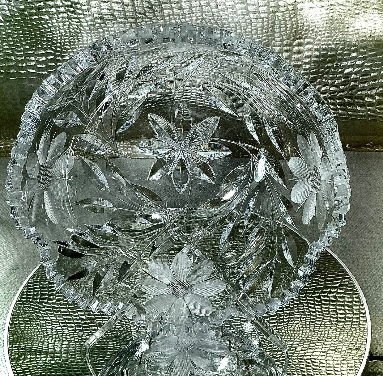 American Brilliant Cut Glass Crystal 9″ Large Heavy Centerpiece Bowl Antique
