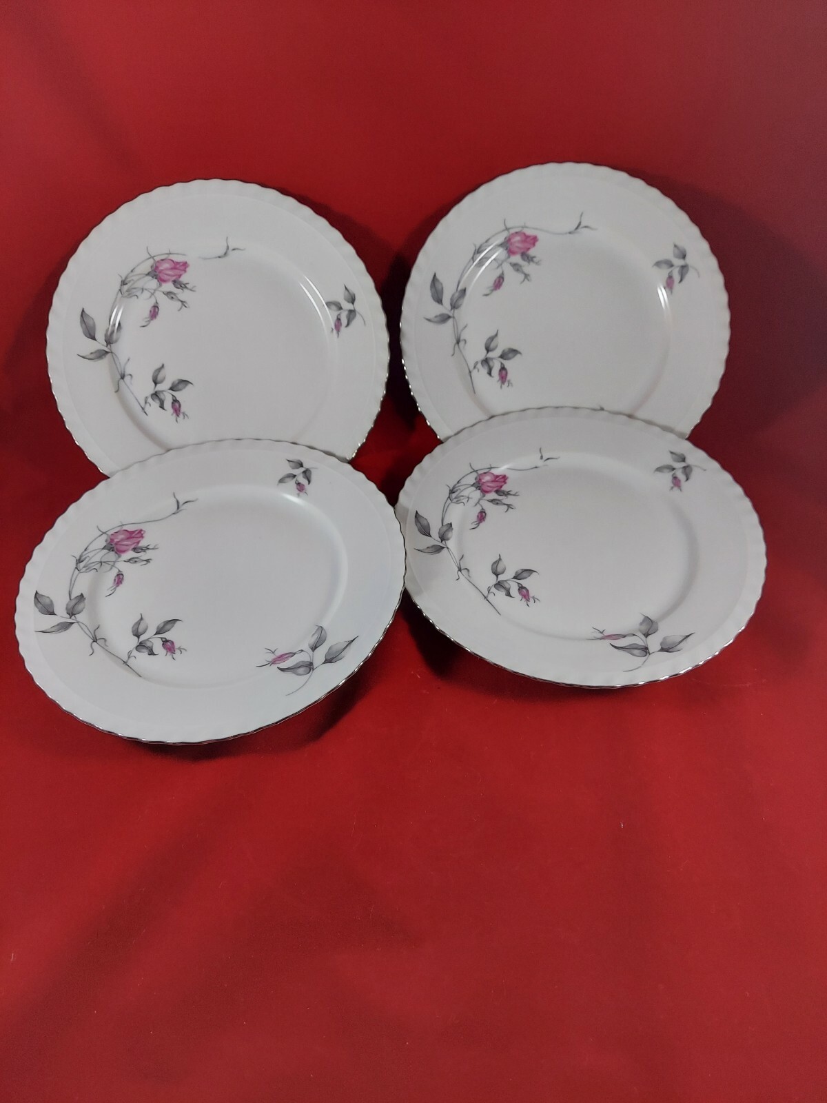 BOHEMIAN FINE CHINA “THERESA” CZECHOSLOVAKIA 4 SALAD PLATES 7 1/2″ DIAMETER.GOOD