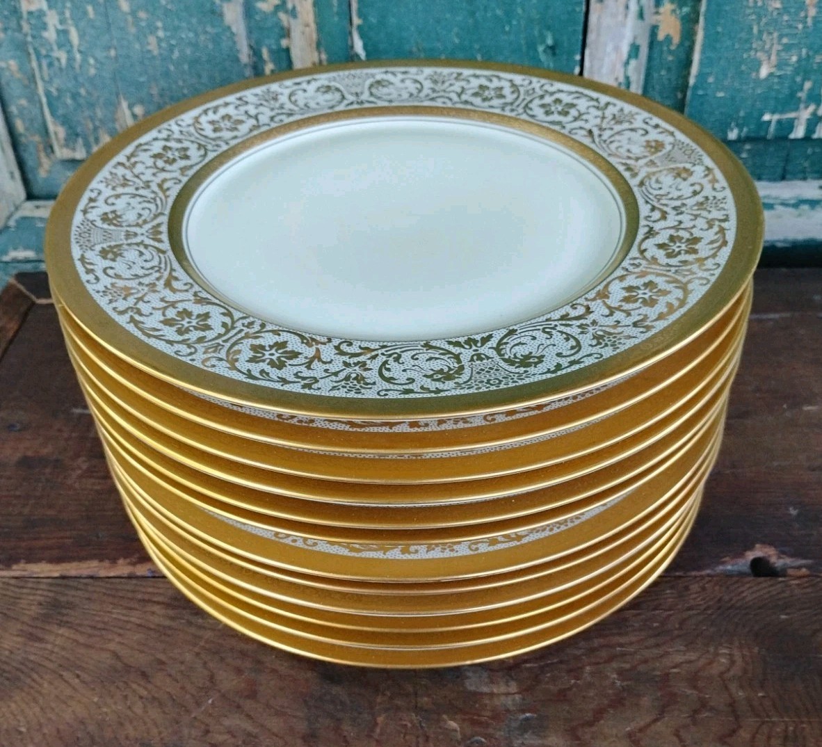 12 Vintage Heinrich & Co Pickard Selb Bavaria Gold Encrusted Plates 11″