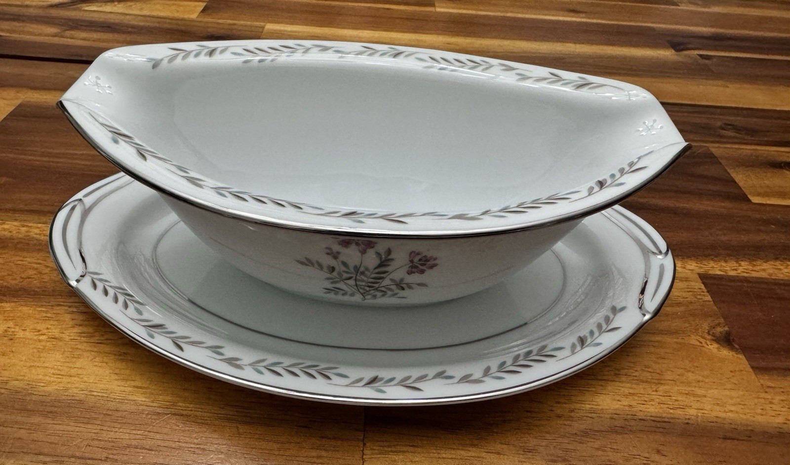 Vtg Noritake China 5608 “Bryce” 56 Piece Set – 8 Place Settings, Floral Pat. EUC