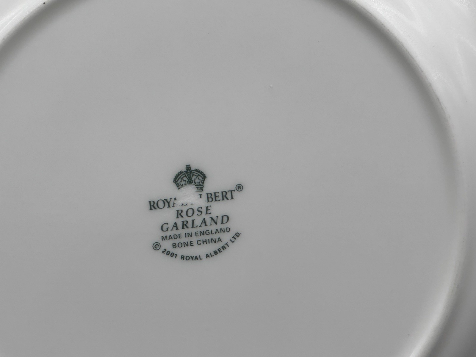 Set of (7) Royal Albert ROSE GARLAND 8.125″ Bone China Salad Plates England