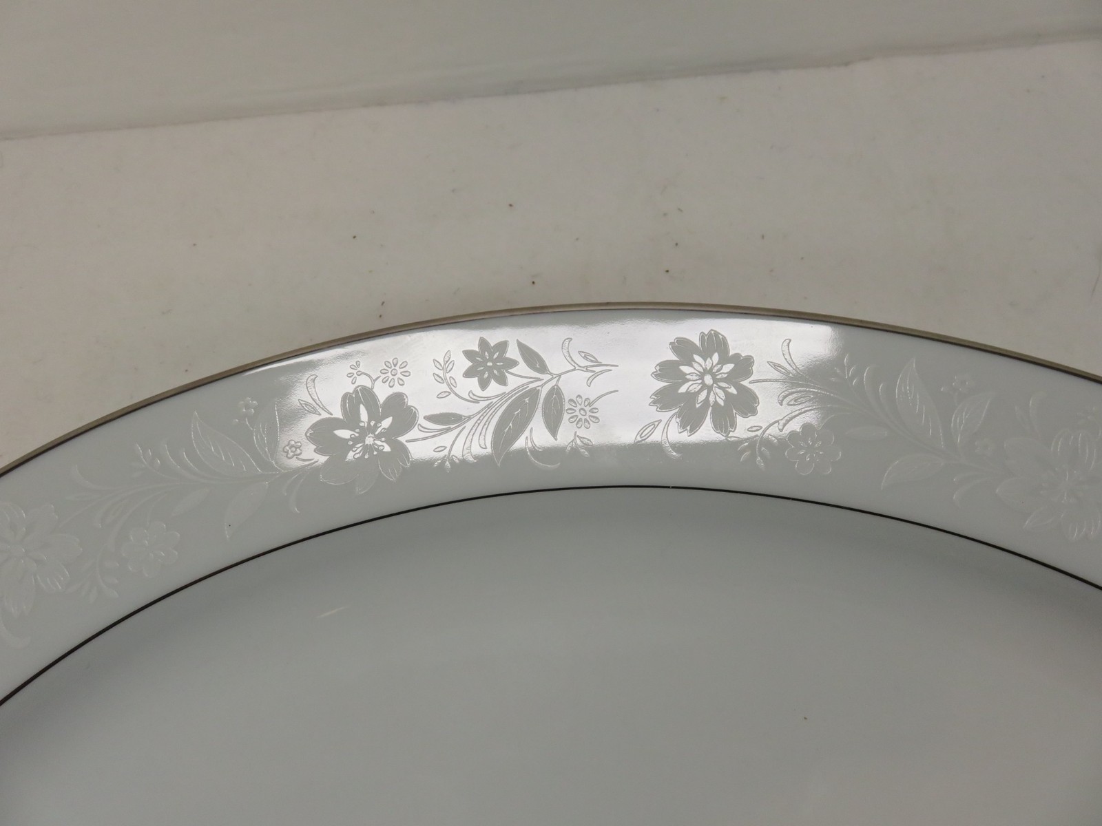 Noritake Ranier 6909 Oval Serving Platter 11 3/4 X 8 3/4 inches White Floral