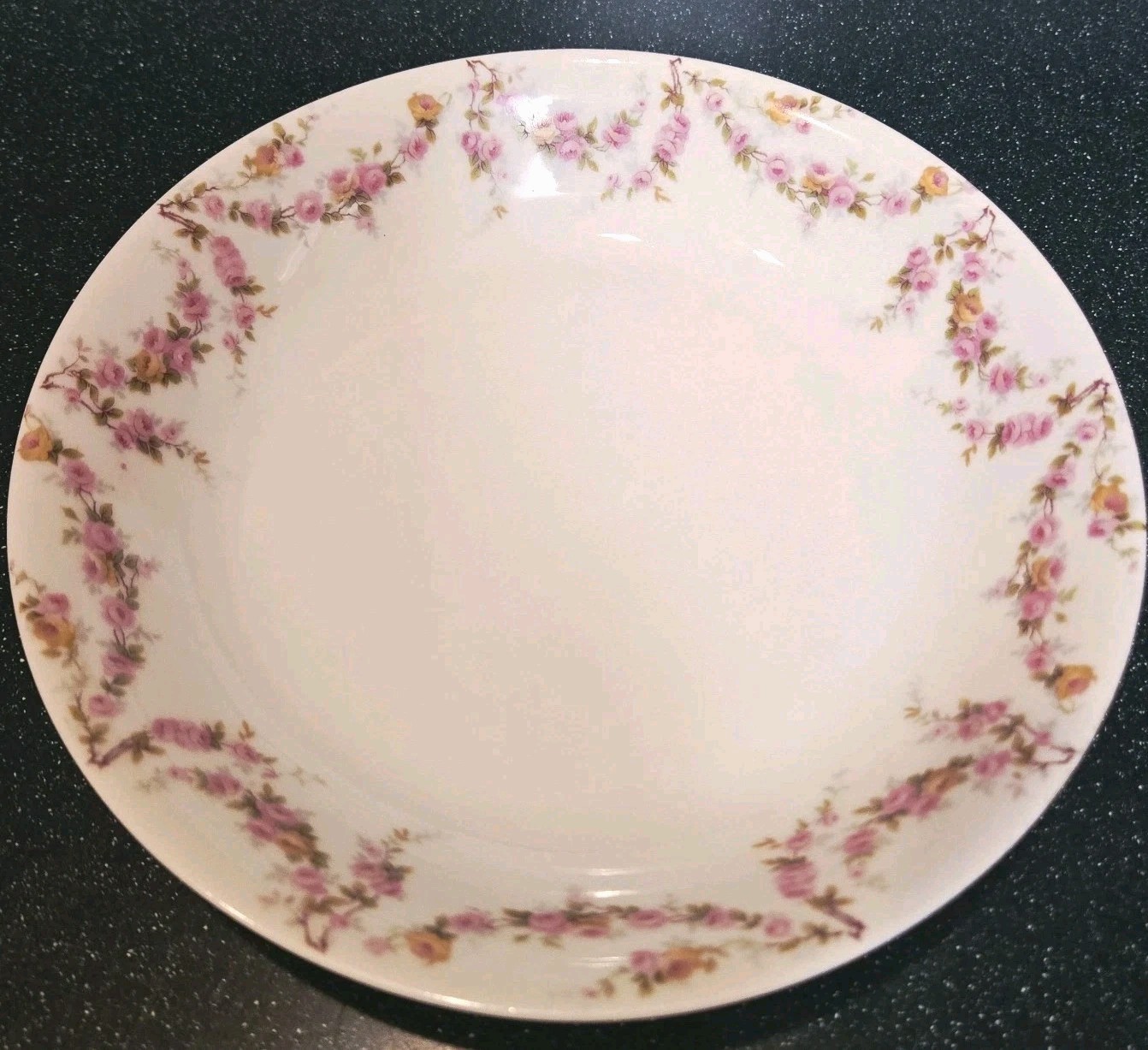 Atq Schwarzburg Germany RSC15 Rose Garland Coupe Soup Bowl 7 13/16″ FREE SHIP