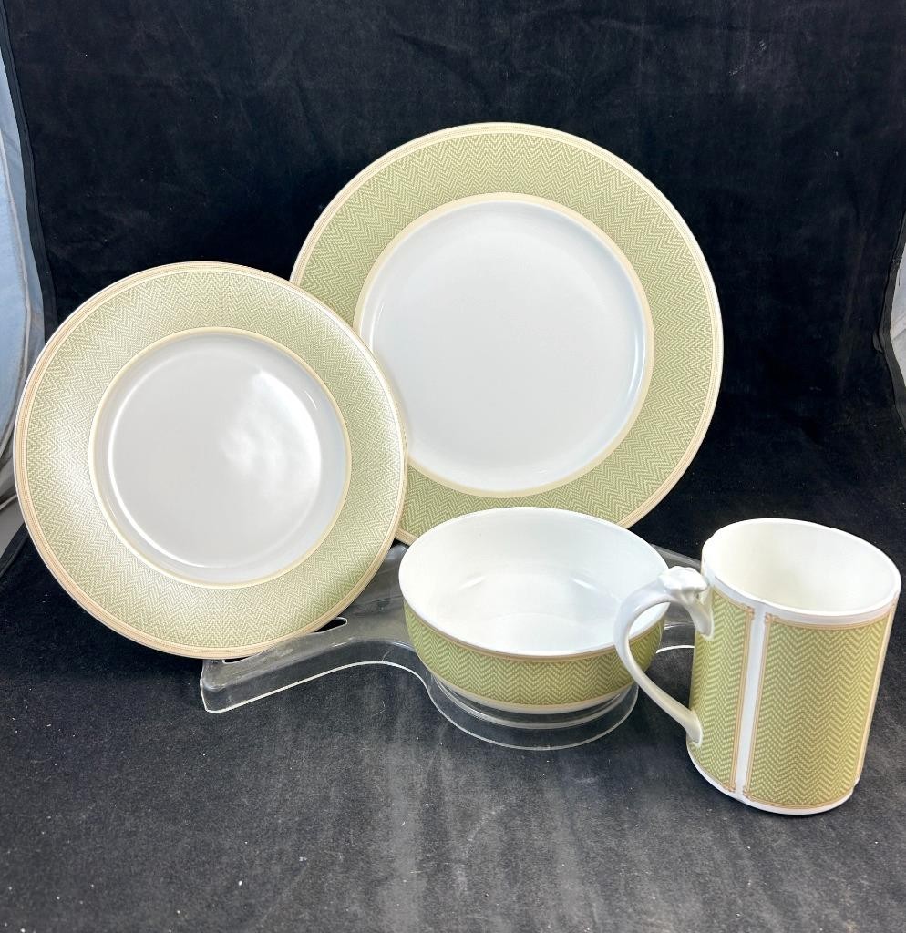 Waterford China Hunt Valley Herringbone Four Piece Place Setting