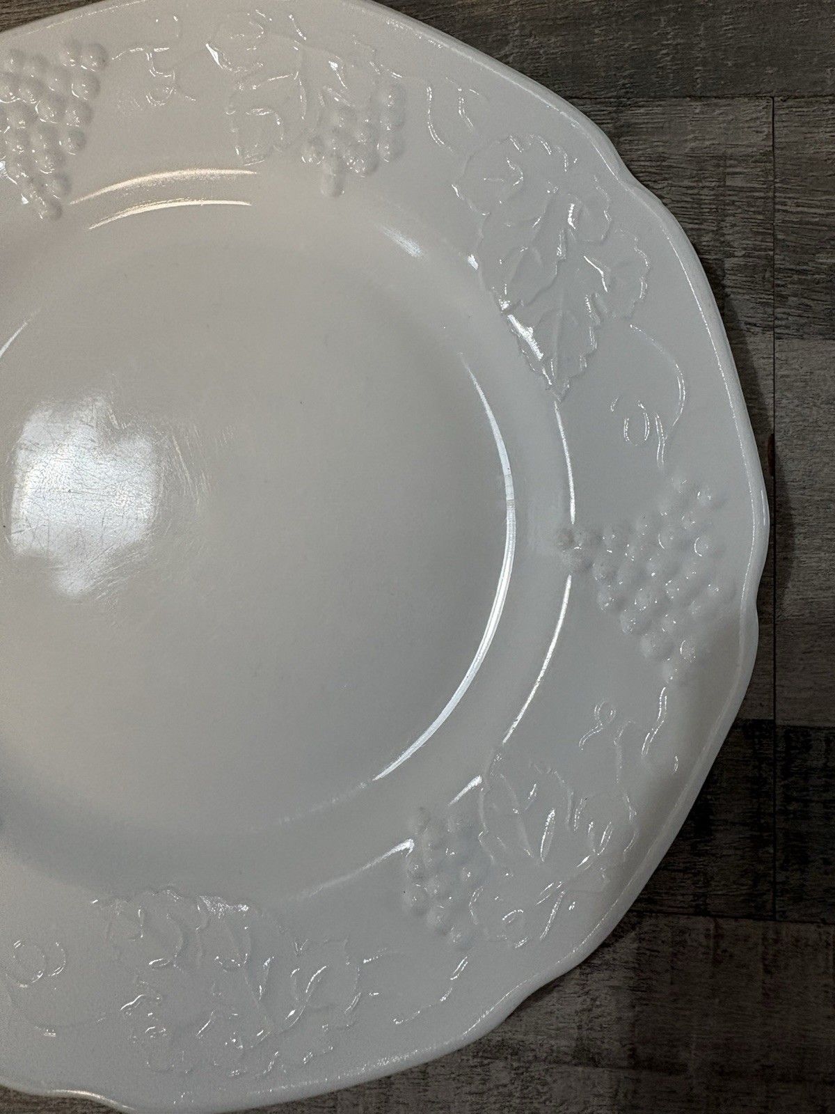 Set of 2 Indiana Glass Colony Harvest Milk Glass Dinner Plates Grape Vine