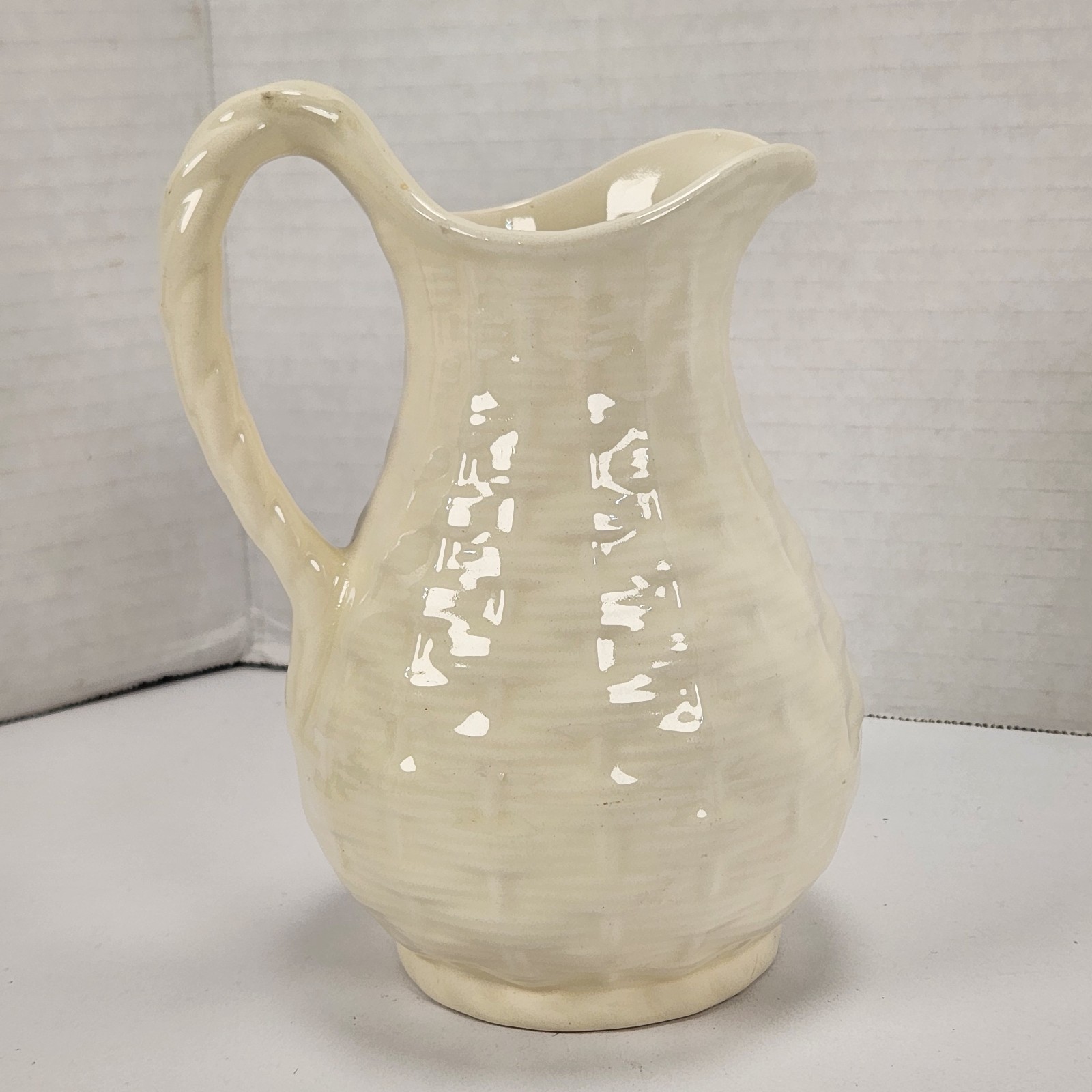 VTG Ceramic Cream Off-White Basketweave Pitcher Farmhouse Twisted Handle 7.25″
