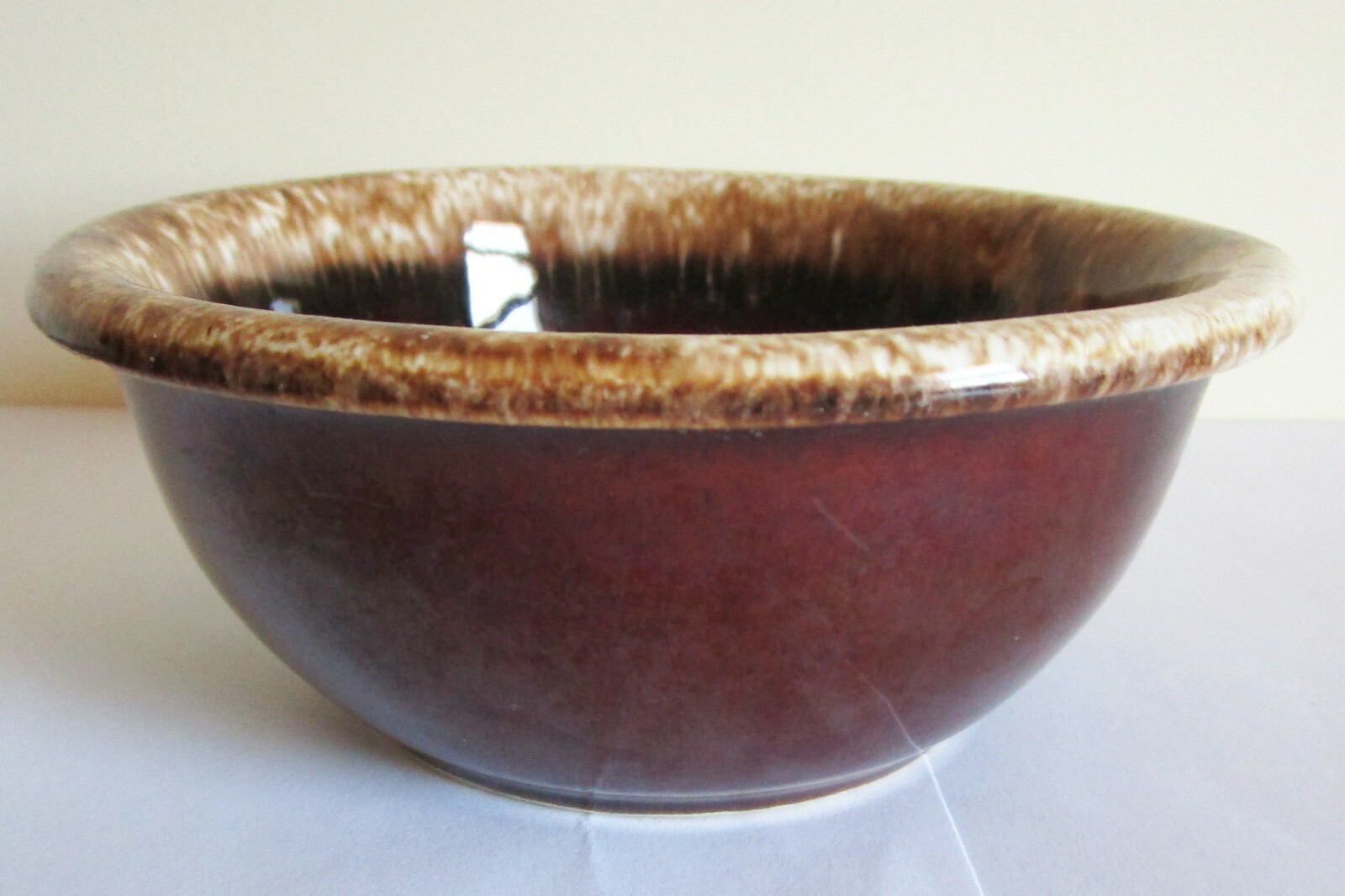 VINTAGE BROWN DRIP OVEN PROOF USA HULL 5.1/4″ WIDE X 2 1/8 IN TALL BOWL