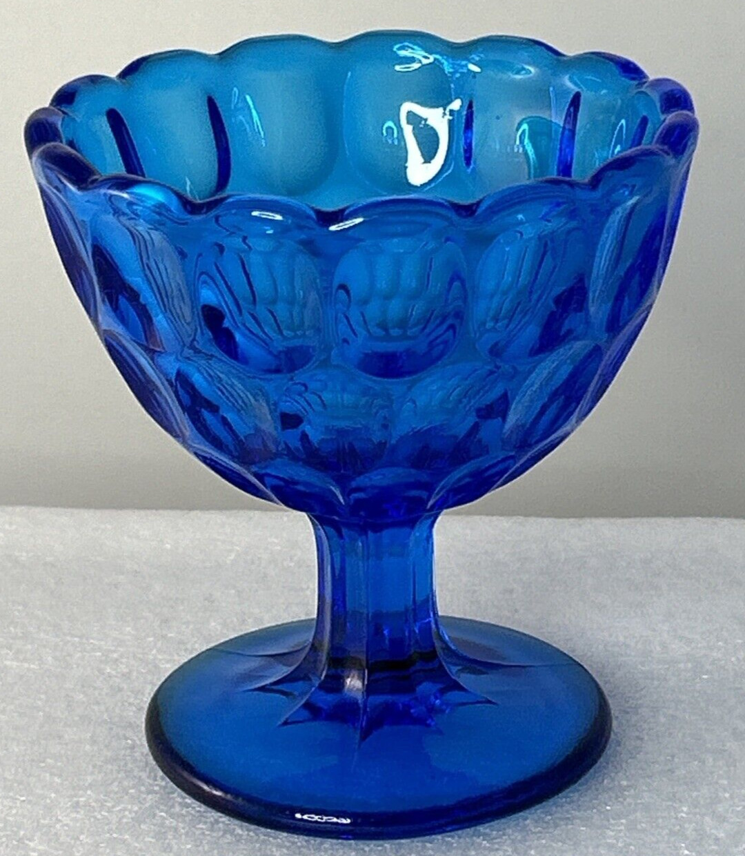 Colonial Blue Thumbprint Pattern Scalloped Edge Pedestal Dish, 4.5″ x 4.25″ VTG