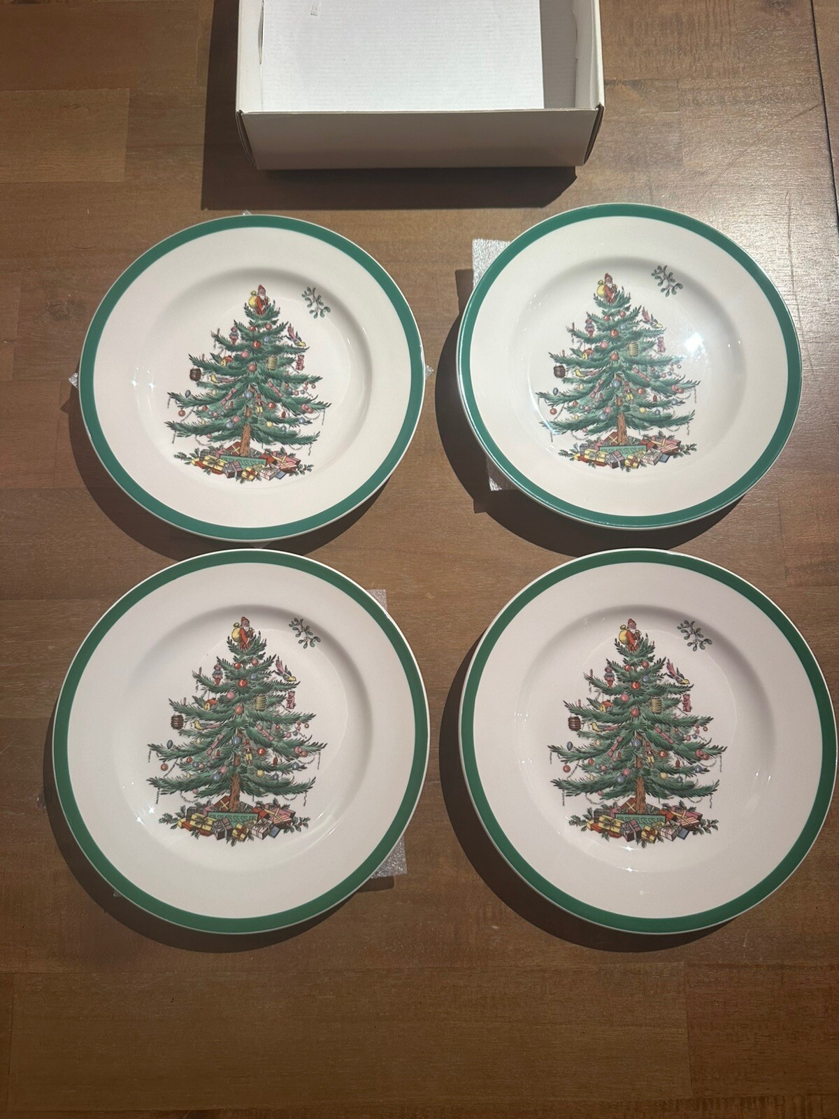 NEW Set 4 SPODE Christmas Tree Salad 8″ Plates Green Trim #3324 Dessert w/box