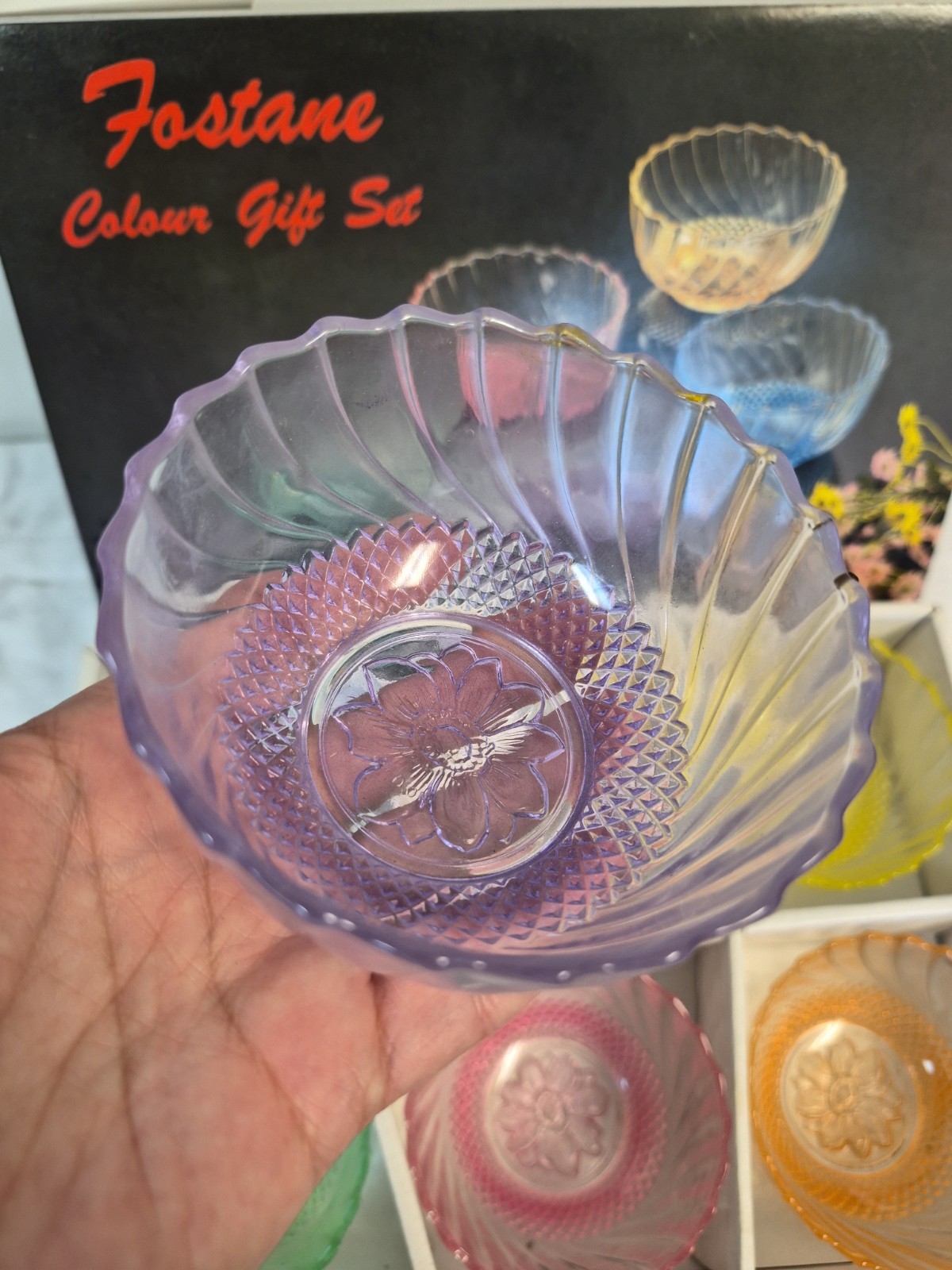 VTG Set of 6 Round Glass 3 3/4 Bowls Colored INDONESIA KIG Swirl Diamond Floral