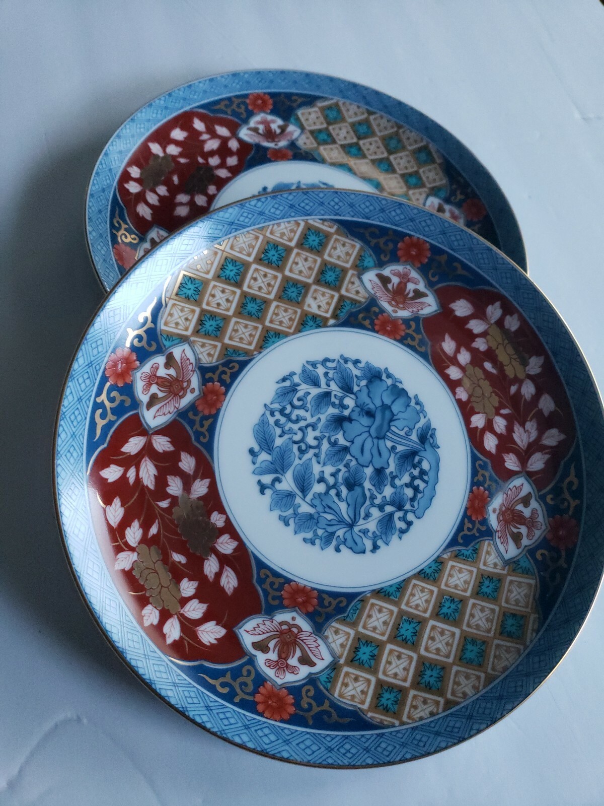Smithsonian Institute ” IMARI ” Blue Rust Salad / Luncheon Plates Set for 2