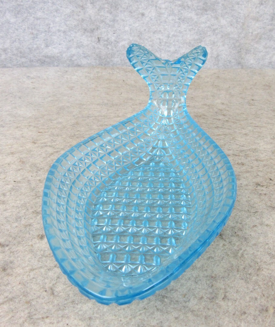 Rare Bryce Brothers Orion Cathedral EAPG Blue Whale / Fish Pickle Relish Dish