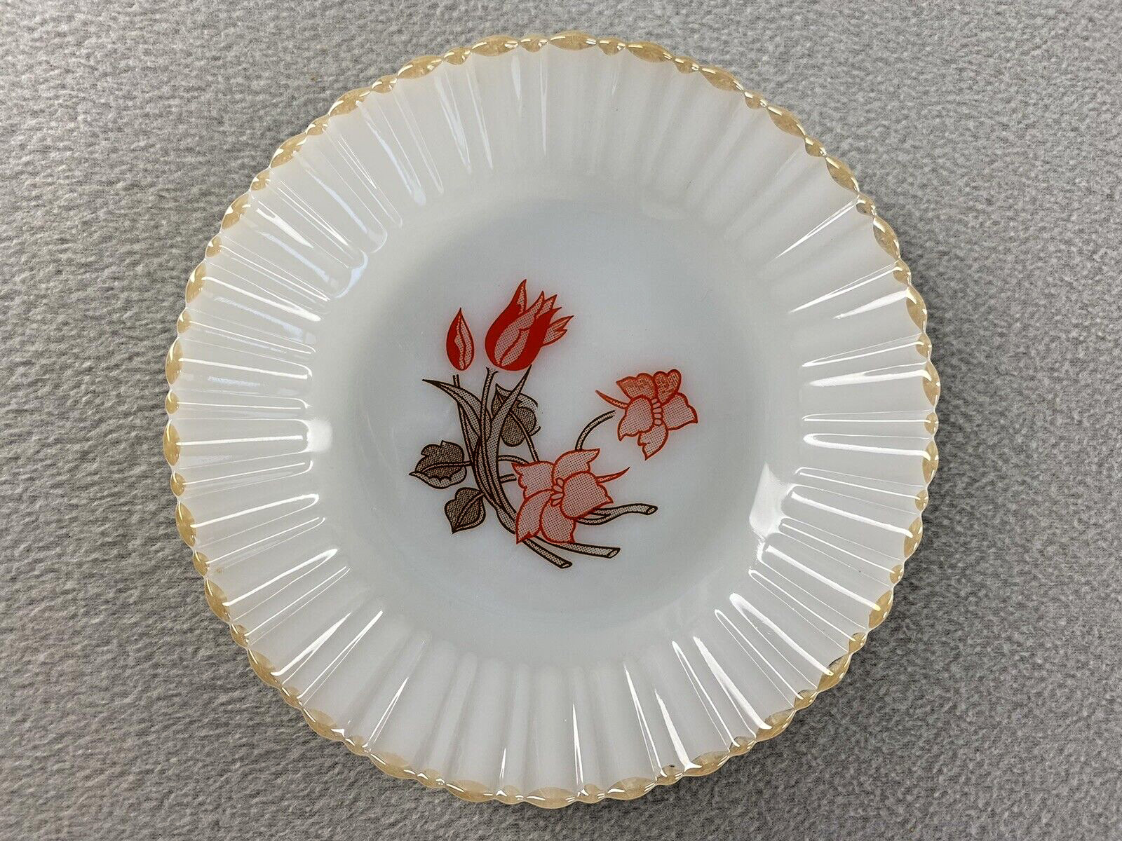 2 Termocrisa Translucent Milk Glass 7.25″ Soup Bowls Red Floral Pattern