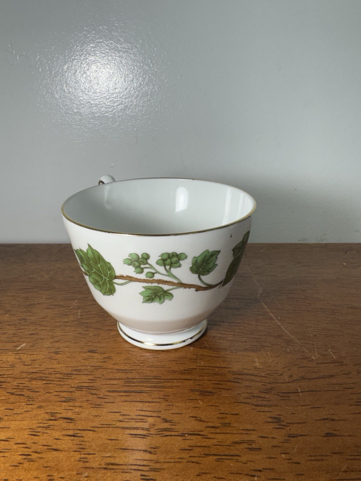 Vintage Crown Staffordshire Fine Bone China England Cup & Plates Green Ivy