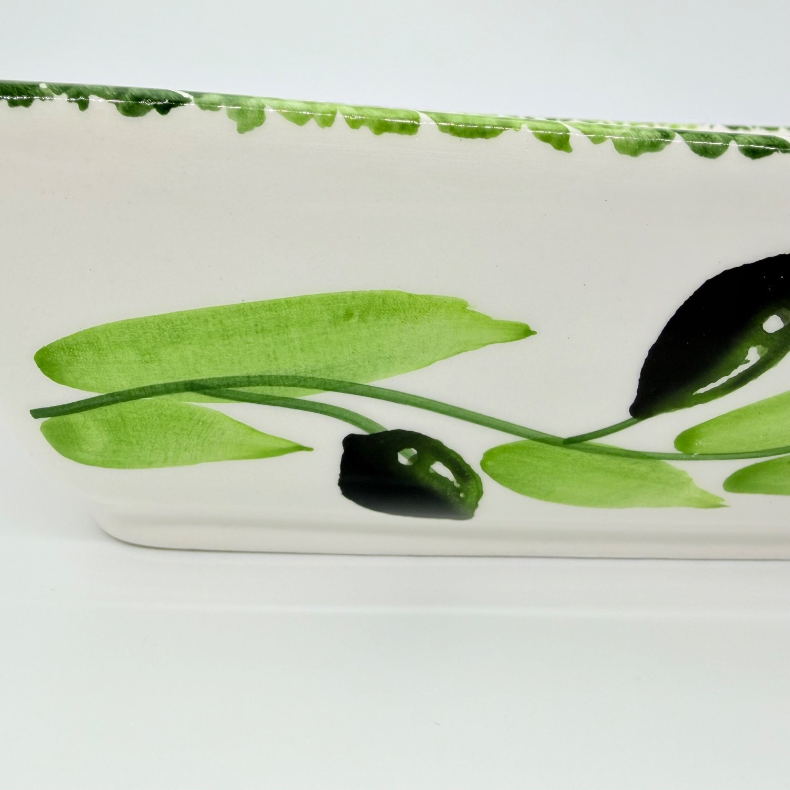 La Tavola Casserole Lasagna Baking Dish Olives and Leaves Hand Painted Italy