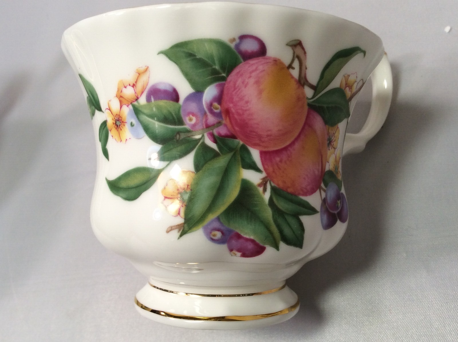 4 Fruit Royal Albert Bone China Teacups, Fruit Grapes, Peaches, Pears & Apples