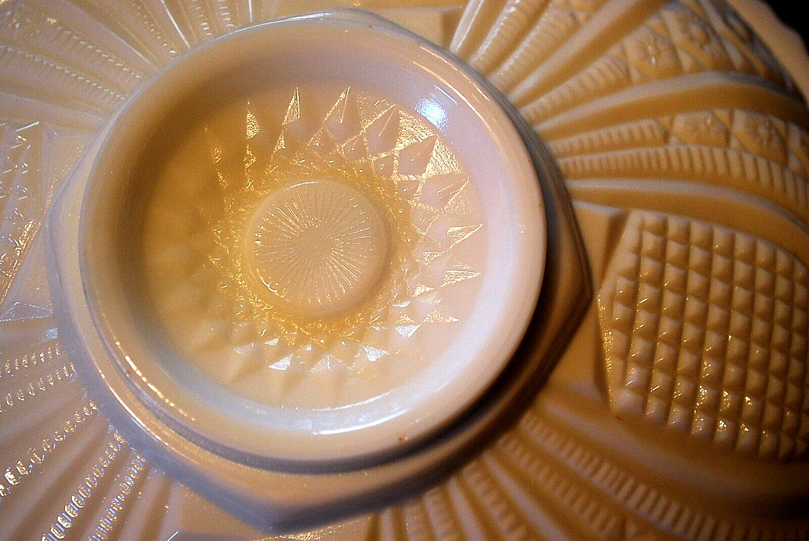Vtg 1930s McKee THE CONCORD White Milk Glass PUNCH BOWL & PEDESTAL BASE SET 13″