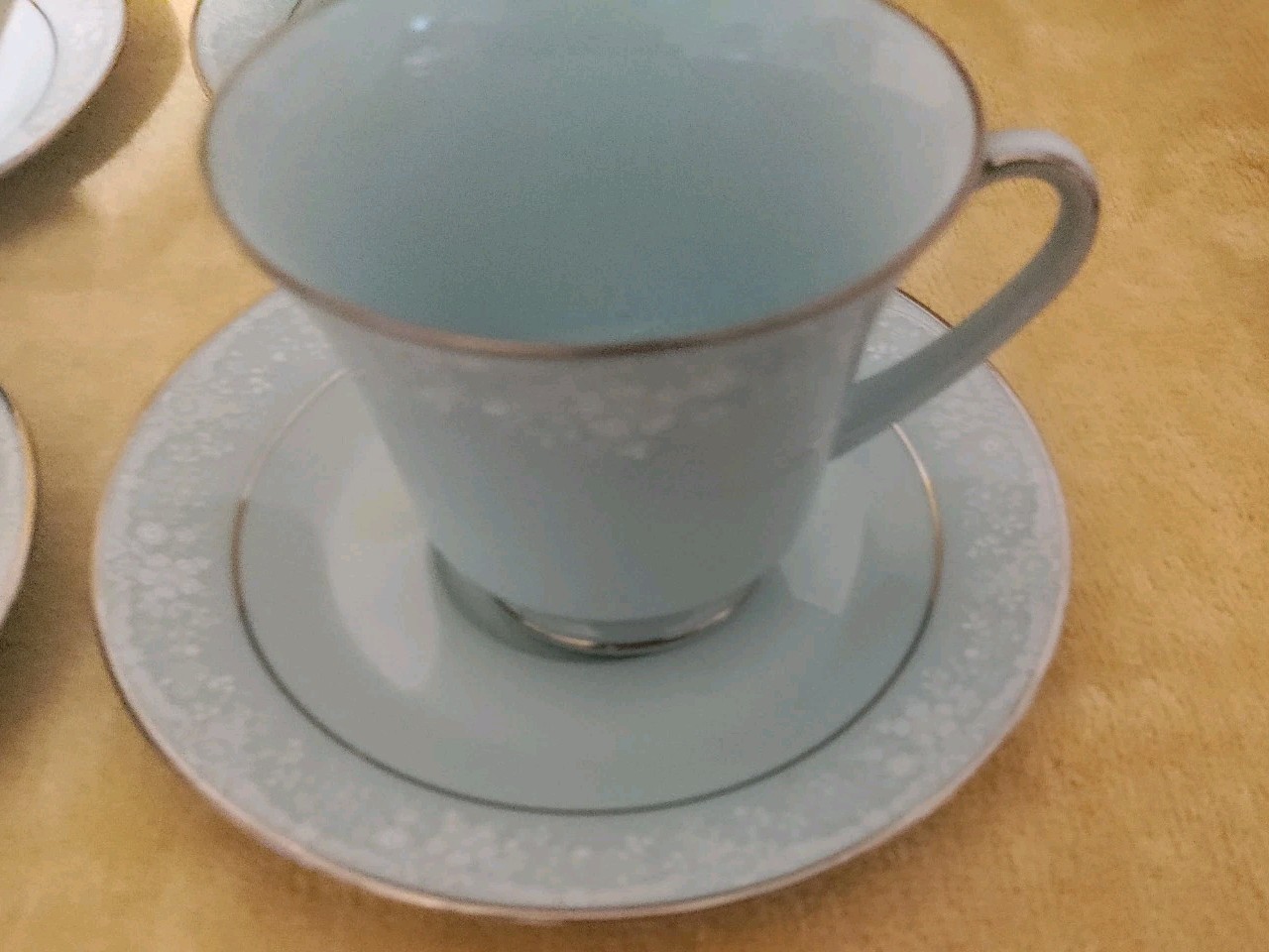 Noritake China Fidelity 4 Cup & 4 Saucers Baby Blue With Gold Trim 8003 W81