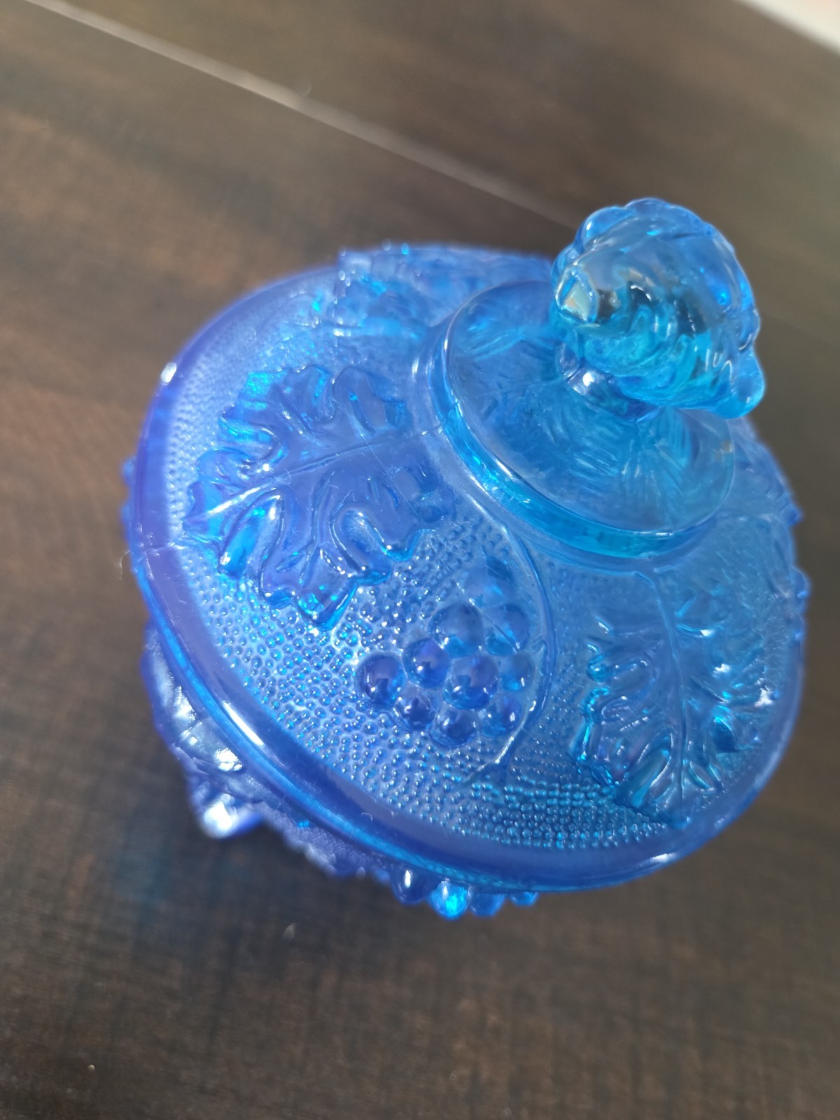 VTG 1950s Jeanette Glass Footed Covered Cobalt Blue Candy Dish Grape Leaf