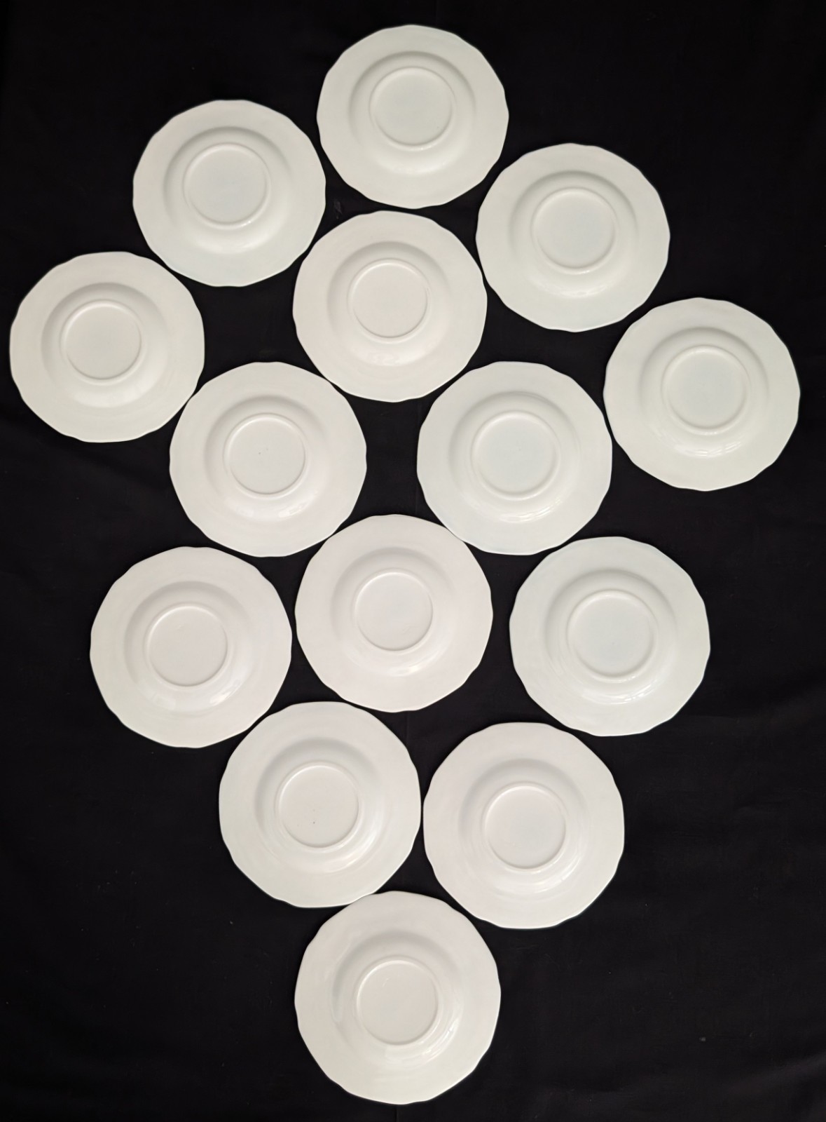 Vtg. 1960’s (61) Pcs. Colony Harvest Grape Vine Indiana White Milk Glass NICE