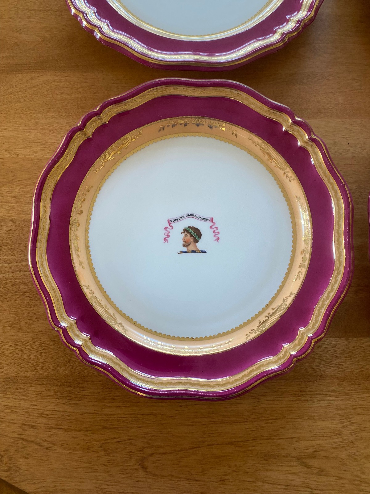 Antique 1850 – 1875 Paris Porcelain Set 4 Neoclassical Gilt Cabinet Plates