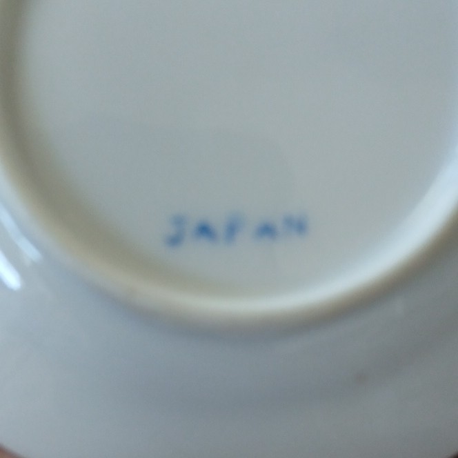 Japan Porcelain Plate White Pink Green Floral Round Glossy Decorative Painted