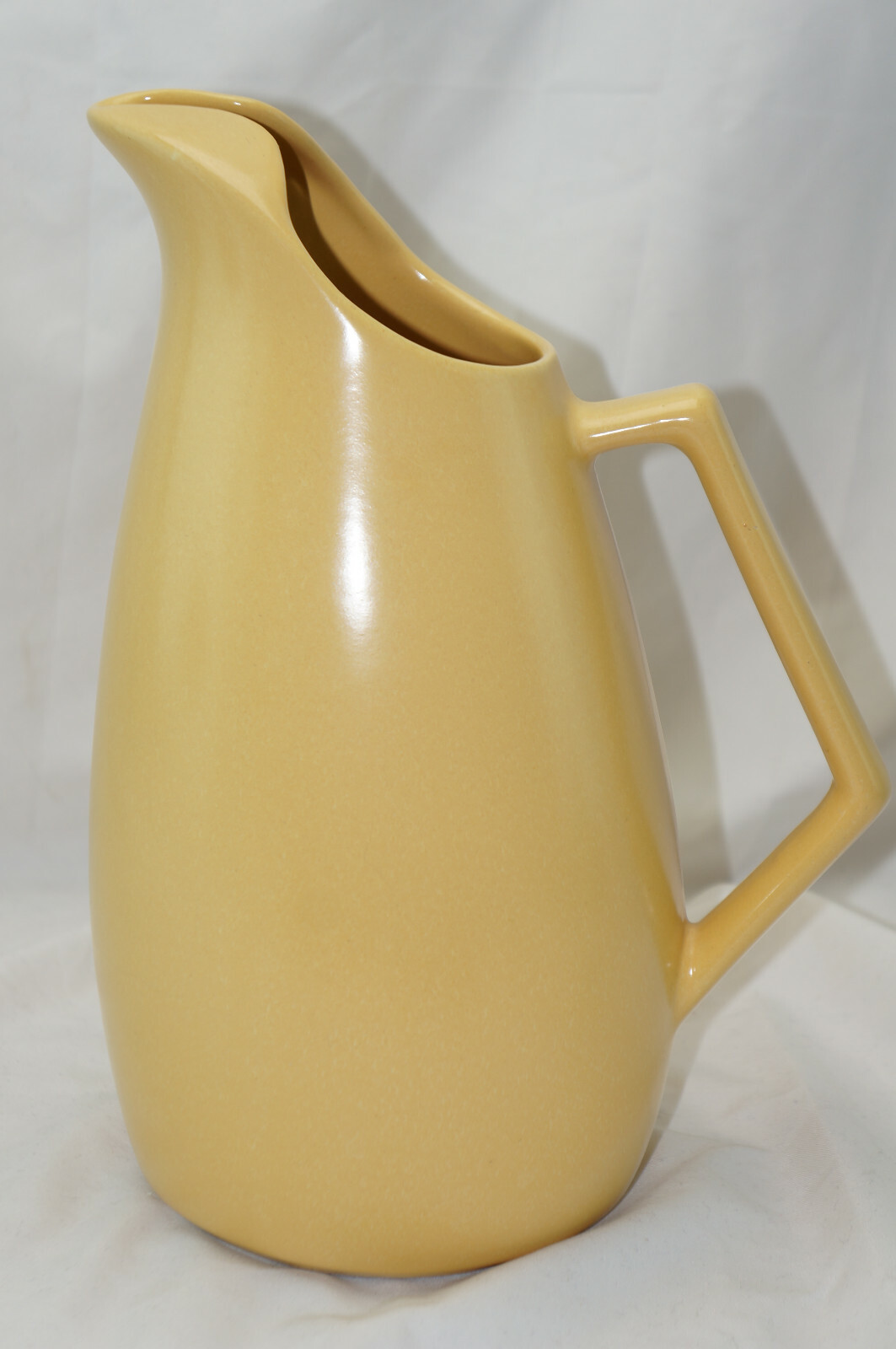 La Solana Yellow Large Serving Pitcher, 11 1/4″
