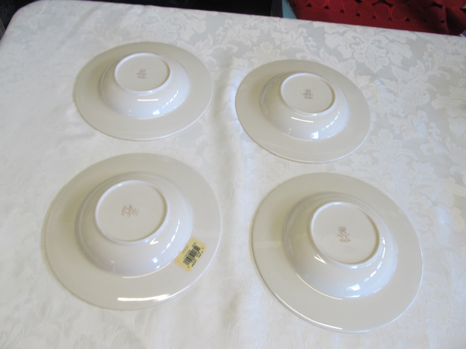LENOX Presidential HANCOCK 4 Rimmed Soup Bowl 8 1/4″ Raised Dots Gold/Black