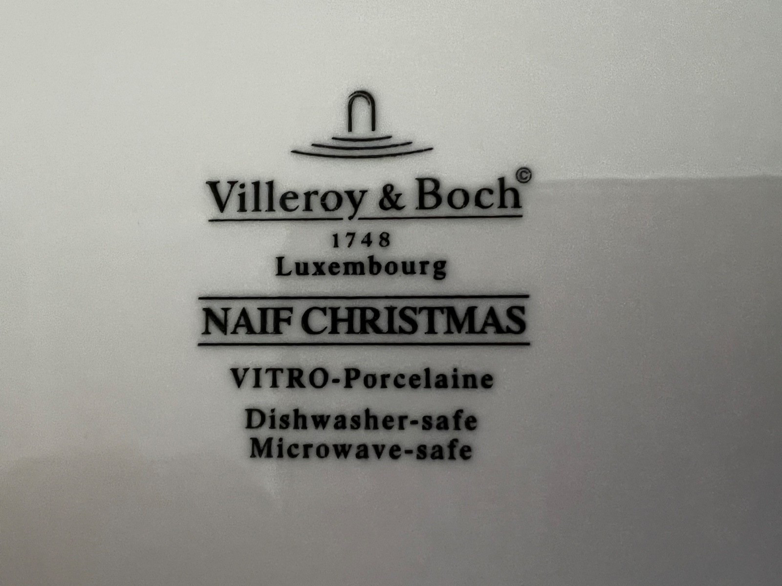 VILLEROY & BOCH – NAIF Christmas Sandwich Tray – Luxembourg