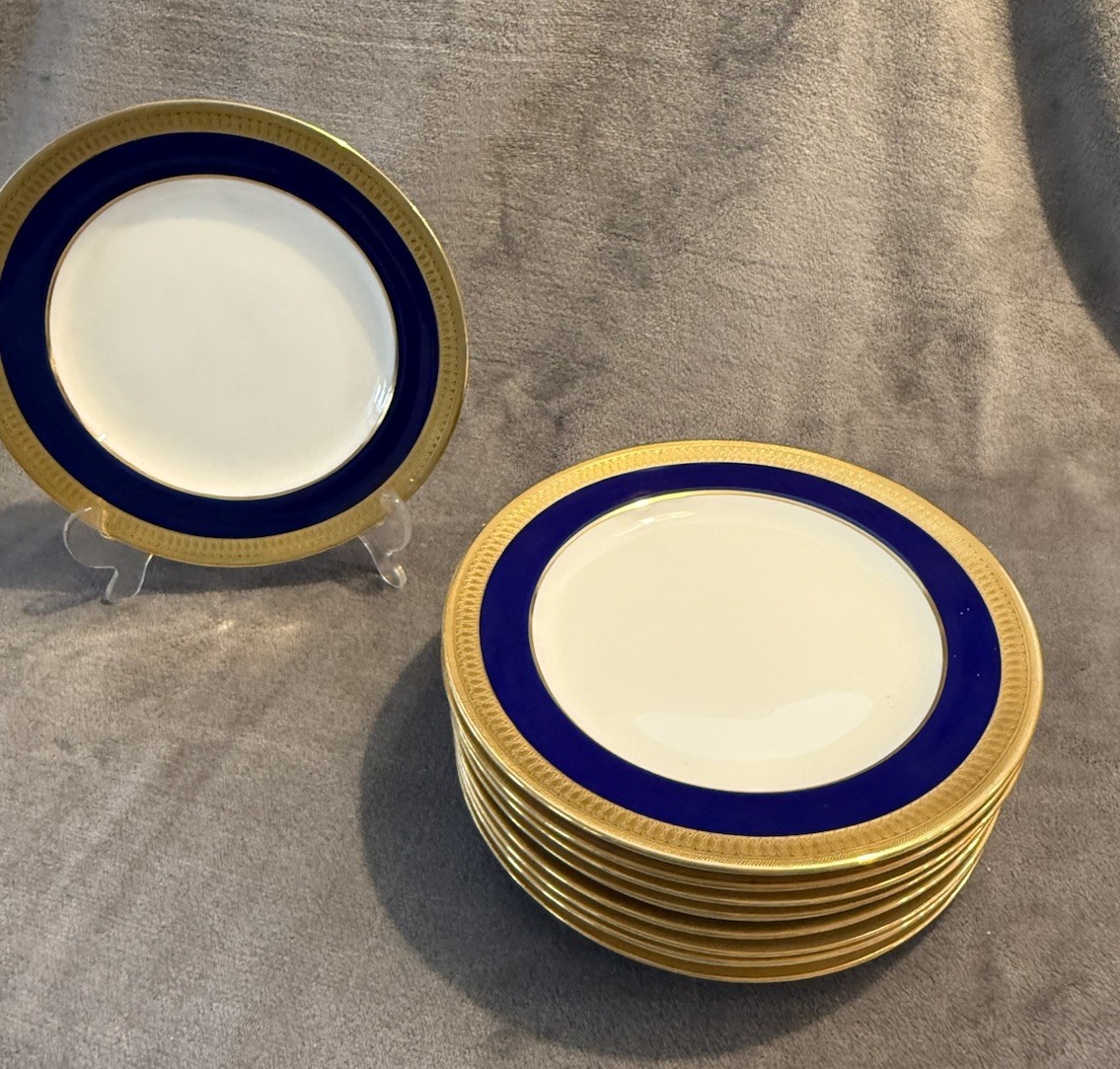 Vintage Minton England Cobalt Blue Heavy Gold Gilt Plates Set of 9, 8 7/8”