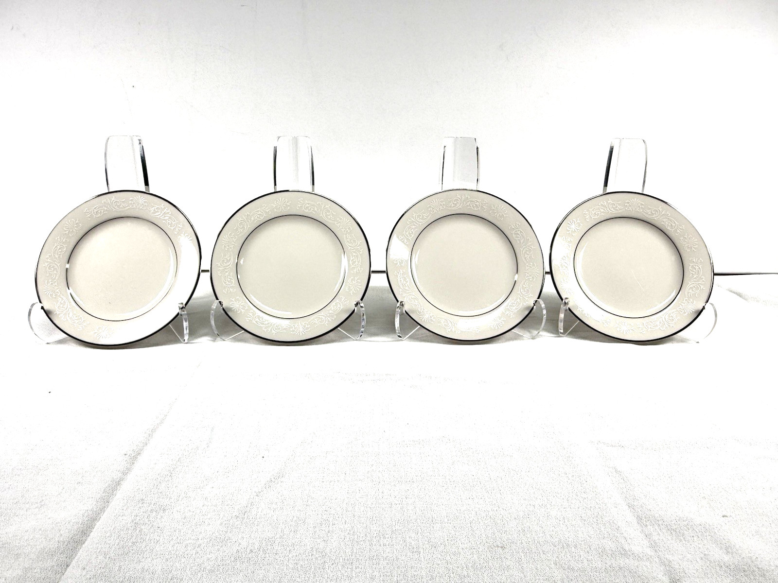Noritake Ivory China Japan Marseille 7550 Bread & Butter Plates 6 1/4″ Set of 4