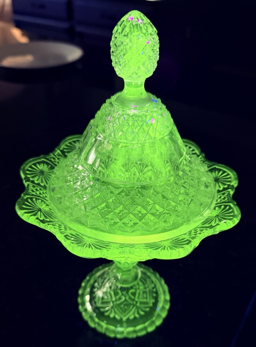 EAPG Clear Pressed Glass Covered Compote Diamond Fan Pineapple Finial UV365 Glow