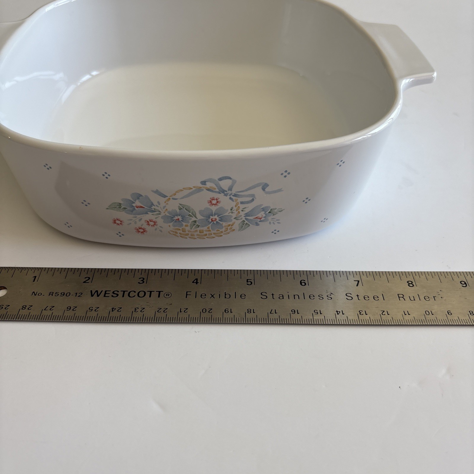 Vintage 1988-1993 Corning Ware Country Cornflower A-2-B Square Casserole. No Lid