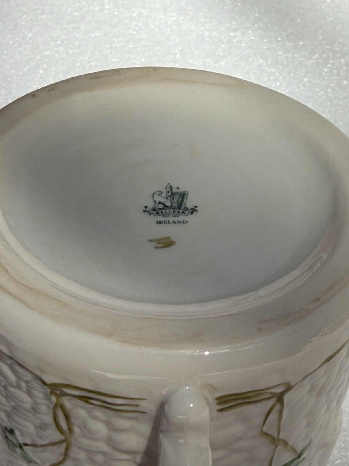Irish Belleek – Shamrock – 2 Cup 5″ Castle Teapot