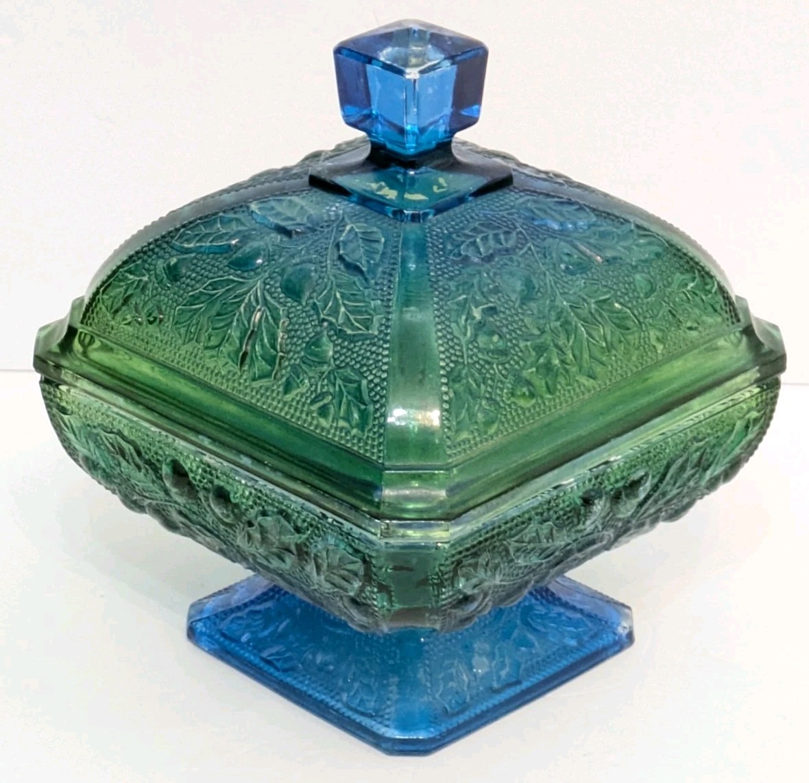 Vintage Jeannette Blue Green Ombre Acorn & Oak Leaf Glass Lidded Candy Dish