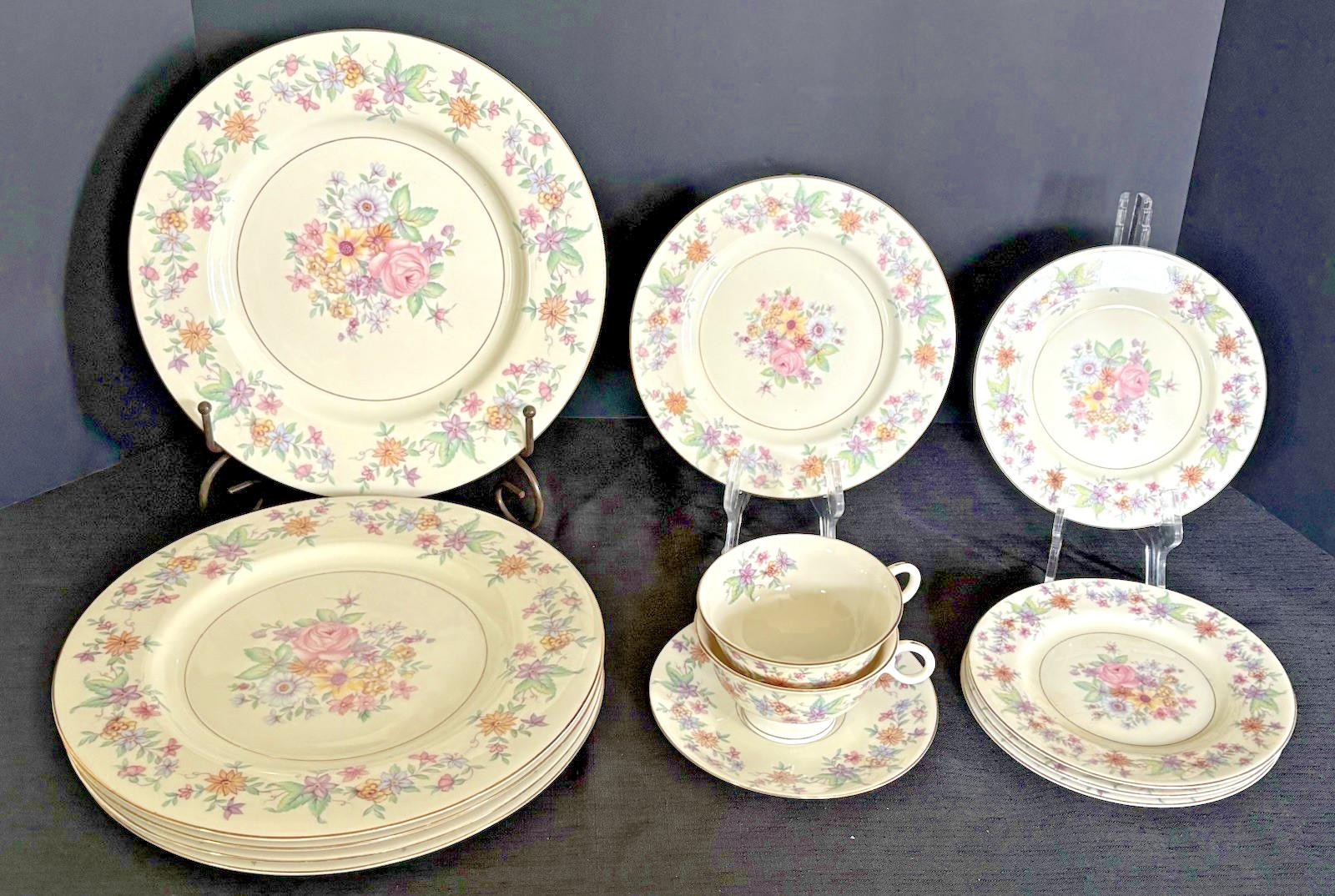 Theodore Haviland New York Springtime Replacements (50s/60s)-13 Pieces-Pristine