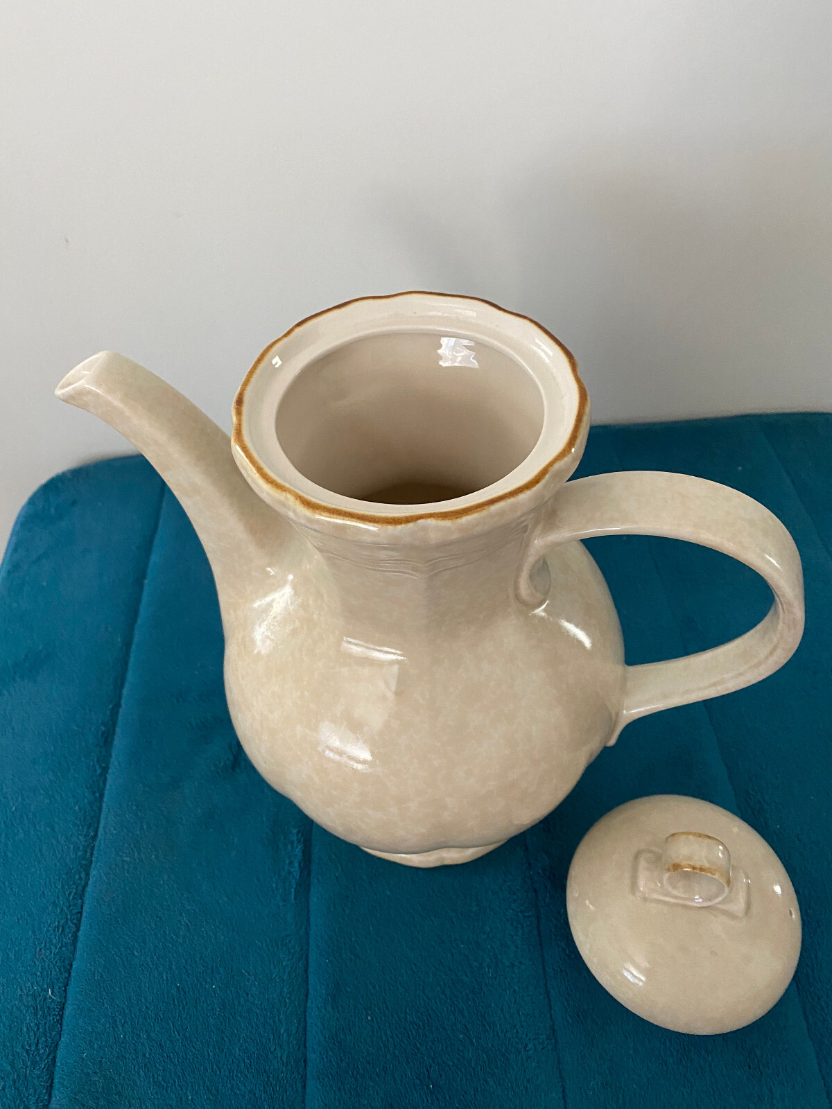 Mikasa Coffee Pot / Tea Pot Country Charm FG 000 Japan