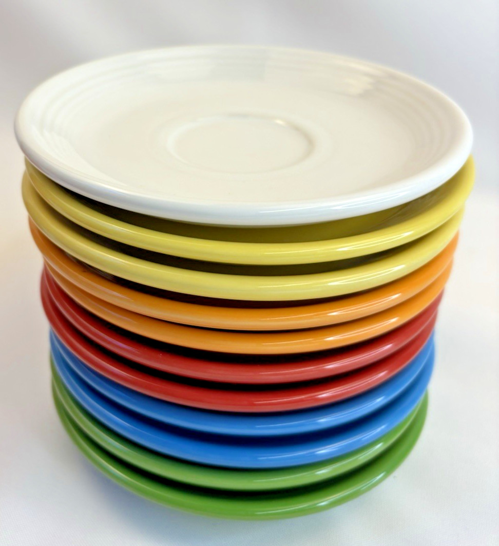 Homer Laughlin ~ FIESTAWARE Matched Set of 11 Coffee /Tea Cups and Saucers