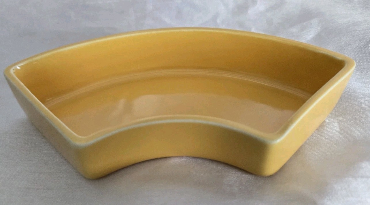 1936 RARE OLD VINTAGE FIESTA RELISH TRAY INSERT VINTAGE YELLOW FIESTA FIESTAWARE