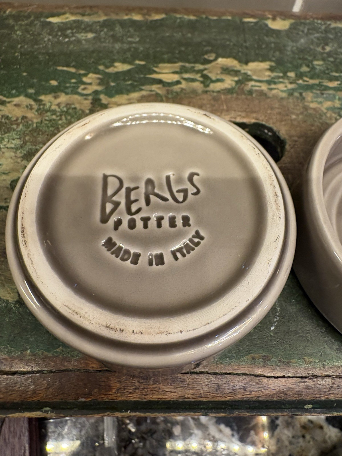 Collectible Bergs Potter Made In Italy Pair Of Saucers 3 1/8×1 2/8”