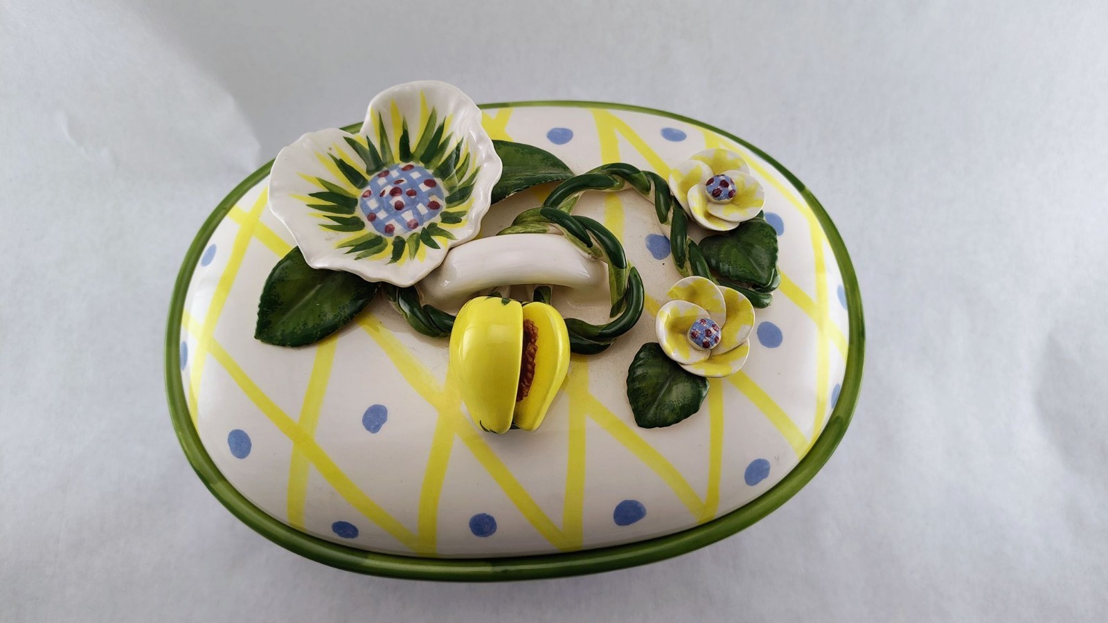 Serving Bowl Paper Windows Lidded Easter / Spring Excellent for Display VTG