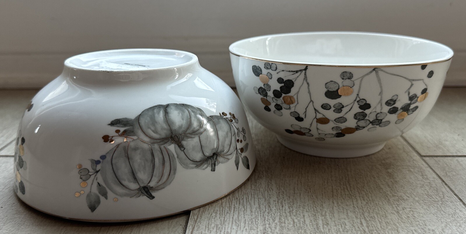 New Set 2 GRACE’S TEAWARE WHITE WITH GRAY PUMPKINS Berries GOLD TRIM 6” Bowls