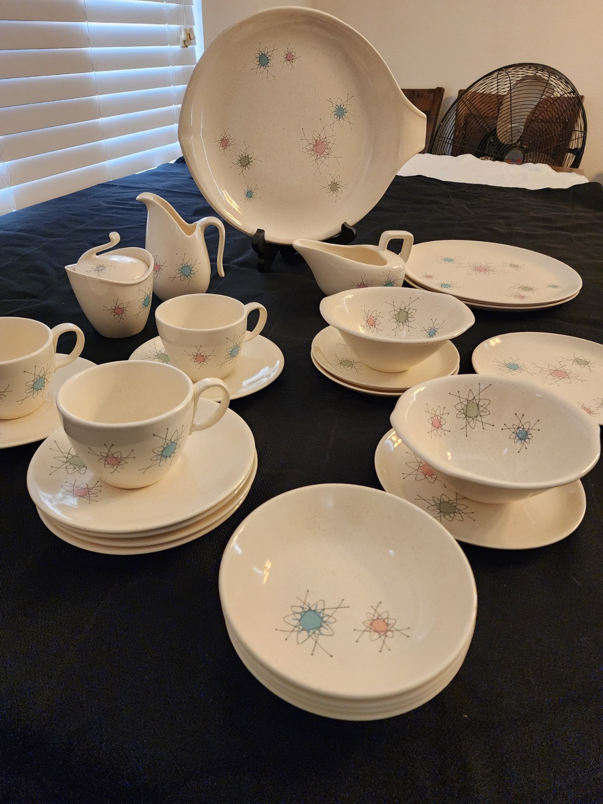 Vintage Grant Crest Tempo Atomic Starburst Set – 1950s USA MCM Speckled Lot