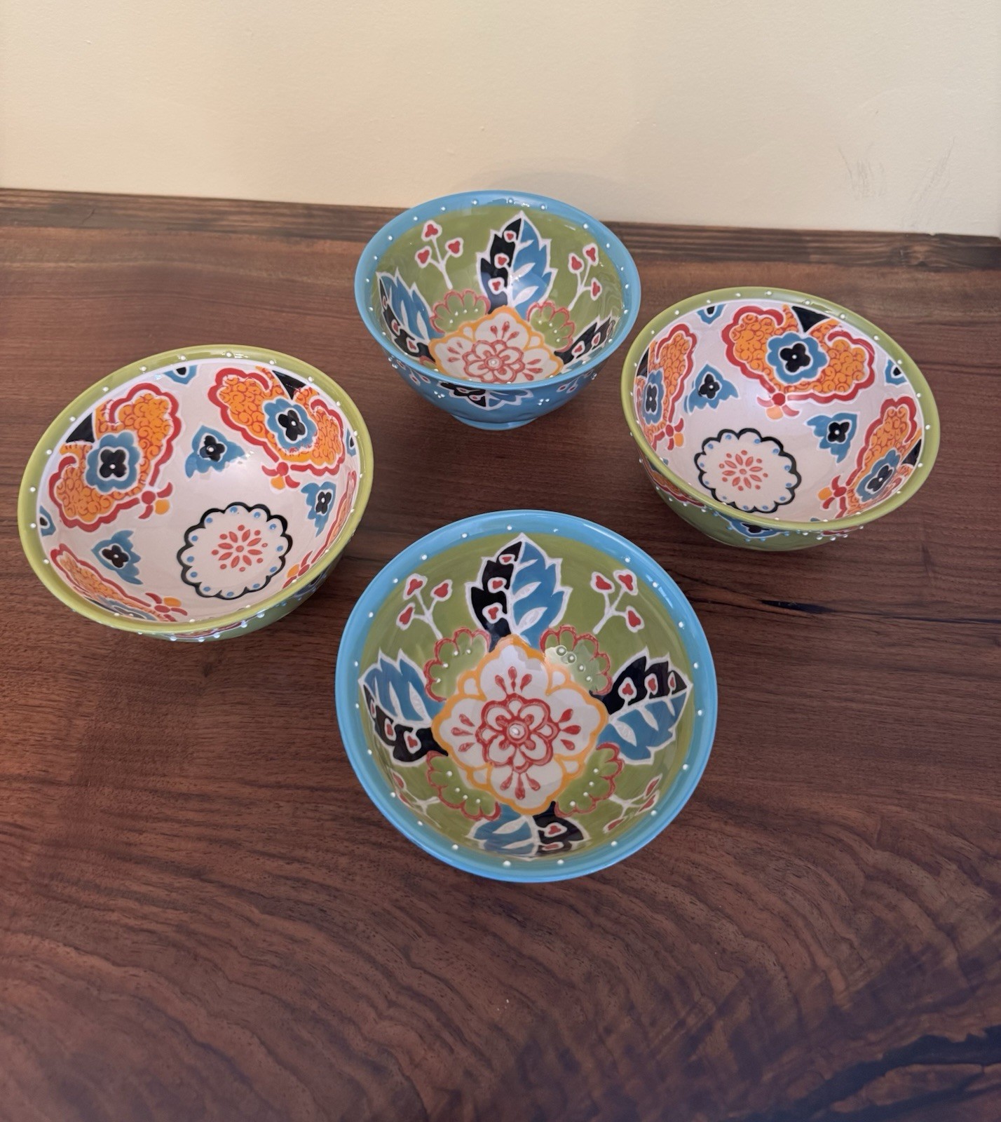 4 Yokohama Studio Japan 6″ Rice Soup Noodle Bowls Hand Painted & Embossed Dots